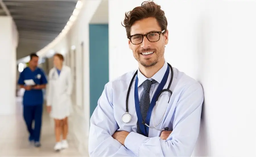 Hekimlere Yönelik EKG Eğitimi ve Kardiyak Vaka Yönetimi Kursu